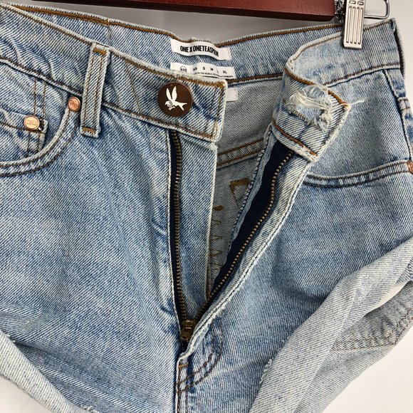 One Teaspoon Hendrixe Light Vintage Wash Bandit Rolled Cuff Denim Shorts XXS - Picture 5 of 16